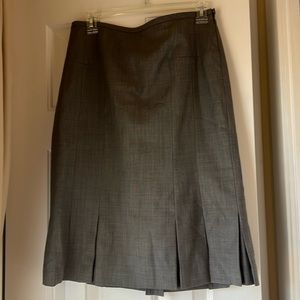 Ann Taylor gray skirt